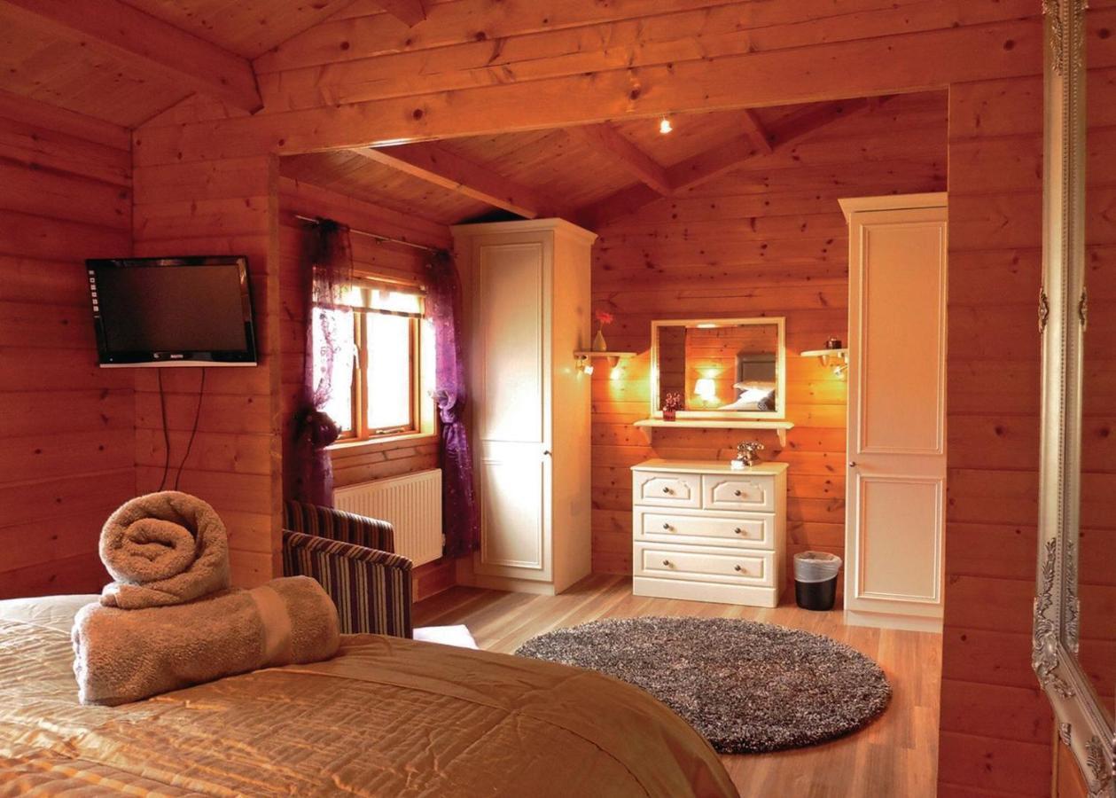 Mill Meadow Lodges Llanbister Dış mekan fotoğraf